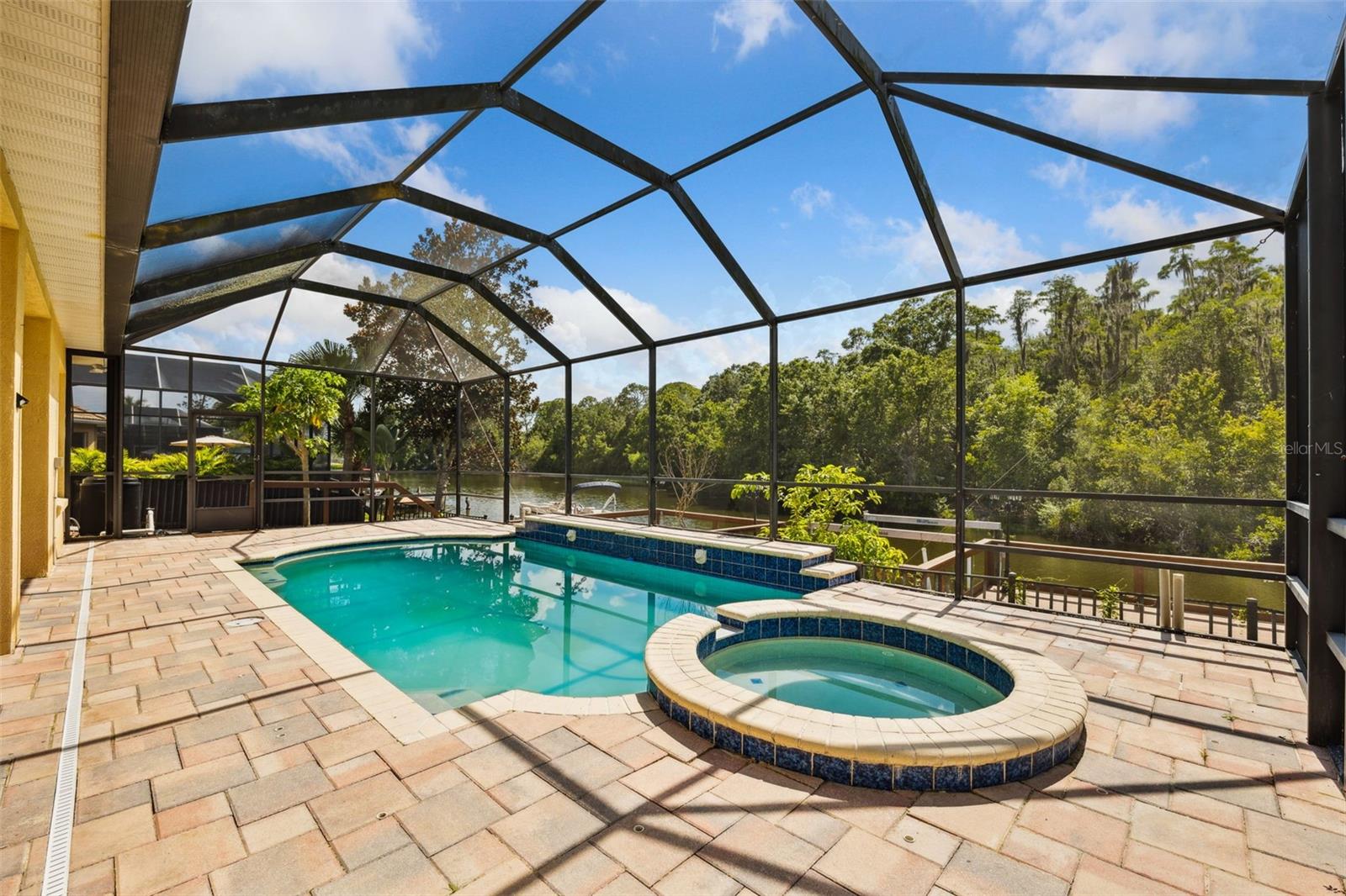 Listing photo id 34 for 18046 Cozumel Isle Drive