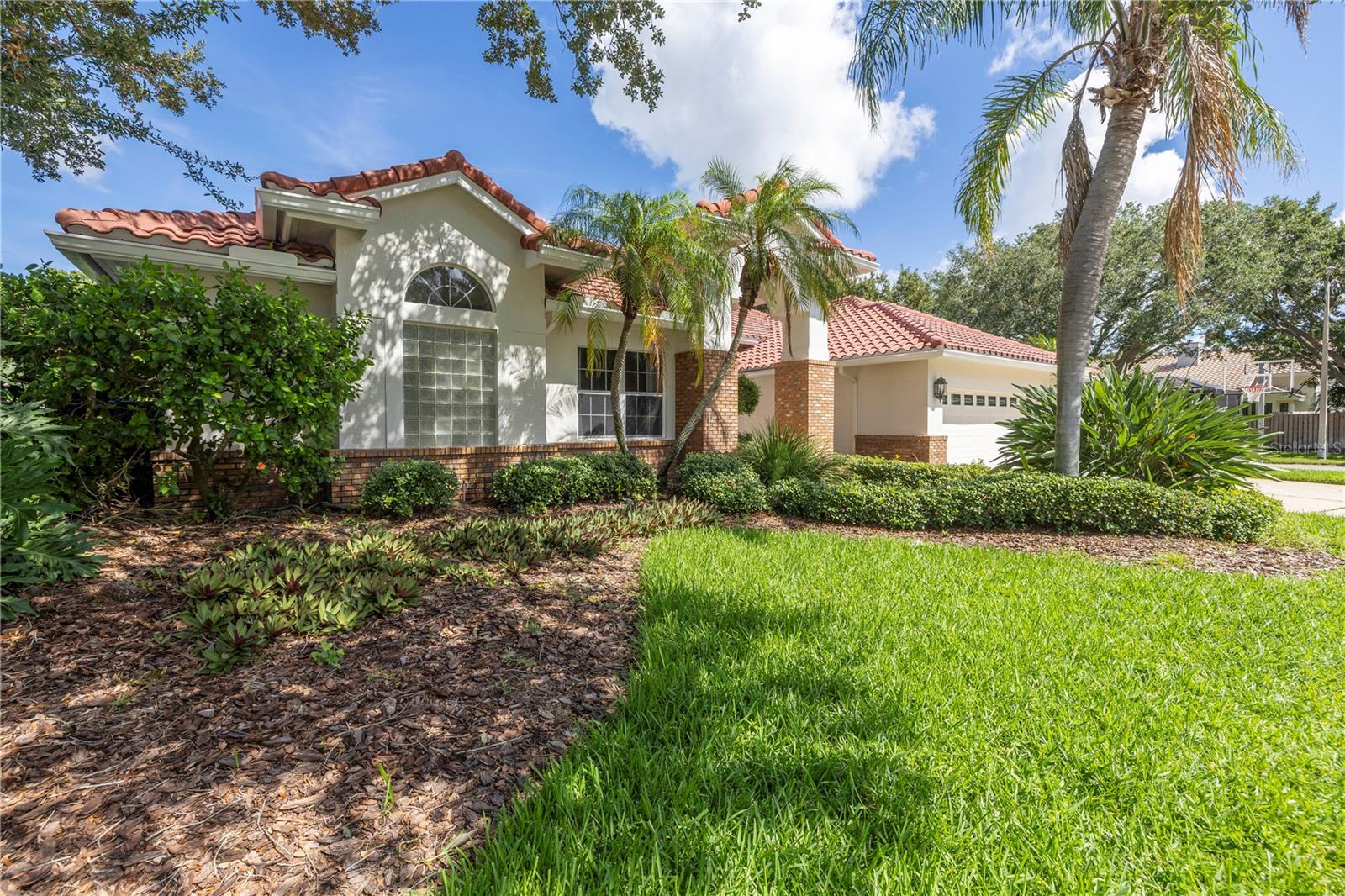 Details for 908 Lake Placido Court Ne, Saint Petersburg, FL 33703