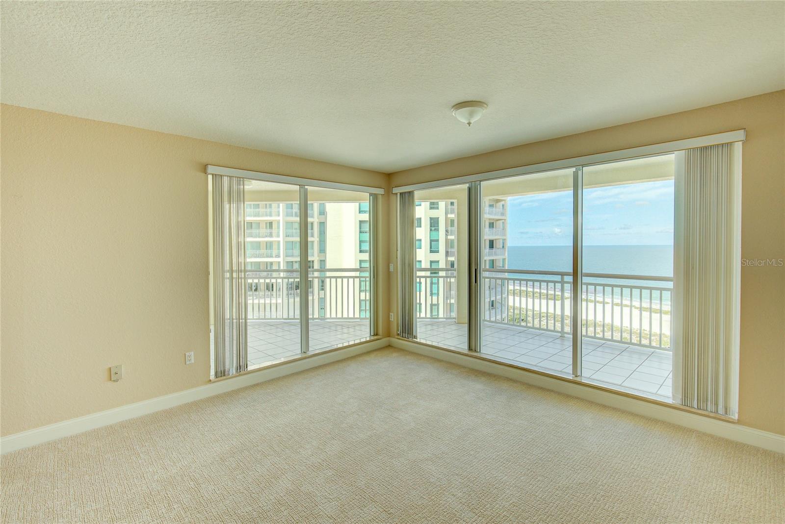 Image 23 of 49 For 1170 Gulf Boulevard 1803