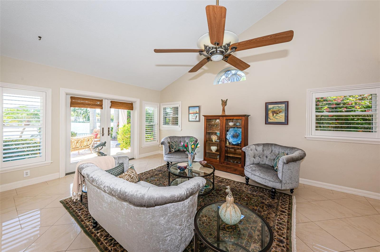 Listing photo id 20 for 10109 Tarpon Drive