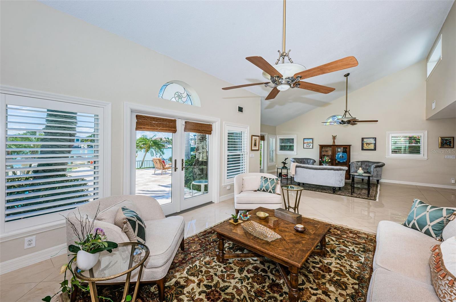 Listing photo id 24 for 10109 Tarpon Drive