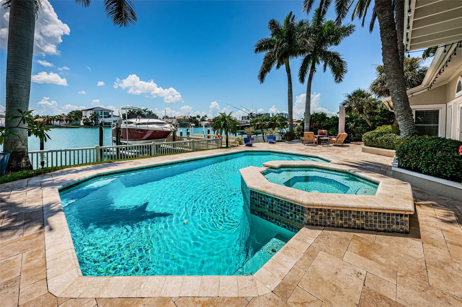 Listing photo id 25 for 10109 Tarpon Drive