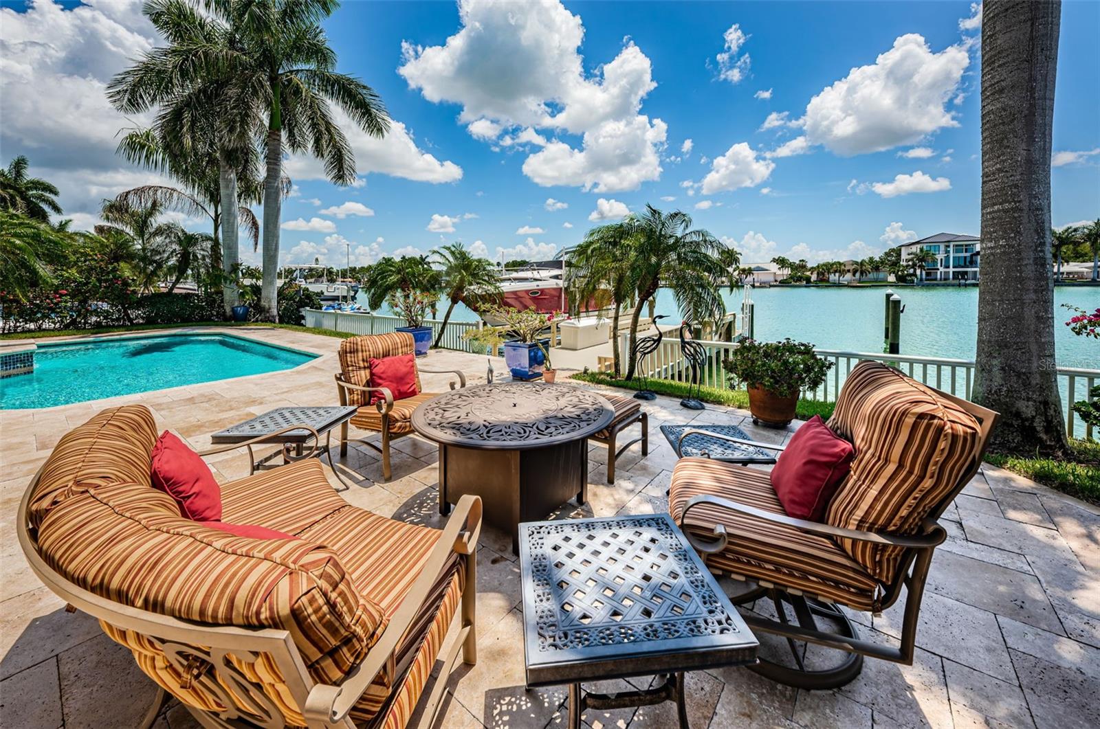 Listing photo id 26 for 10109 Tarpon Drive