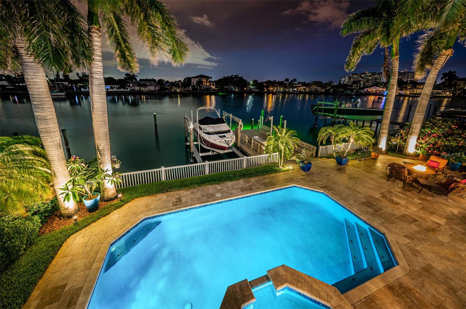 Listing photo id 54 for 10109 Tarpon Drive