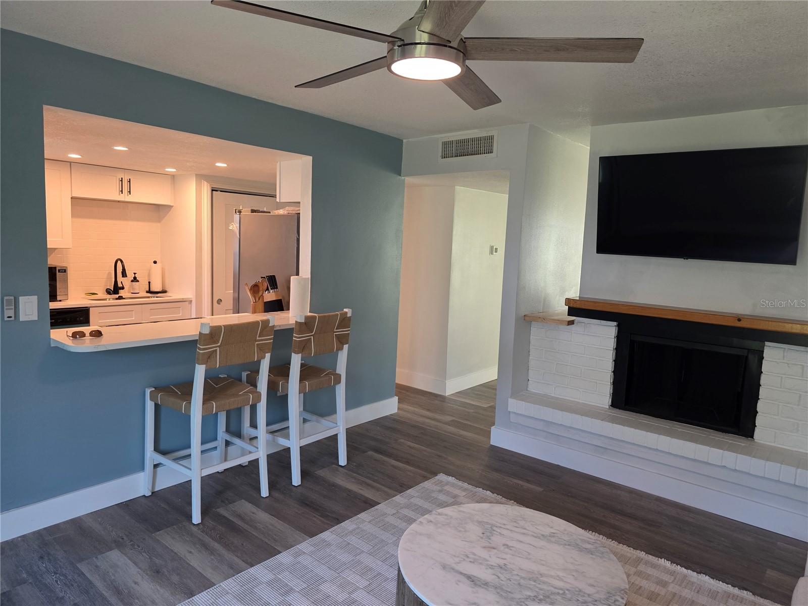 Image 11 of 36 For 1 Windrush Boulevard 25