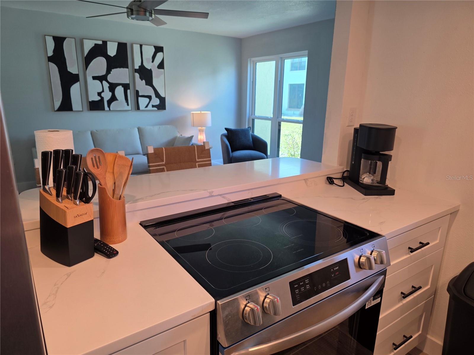 Image 13 of 36 For 1 Windrush Boulevard 25