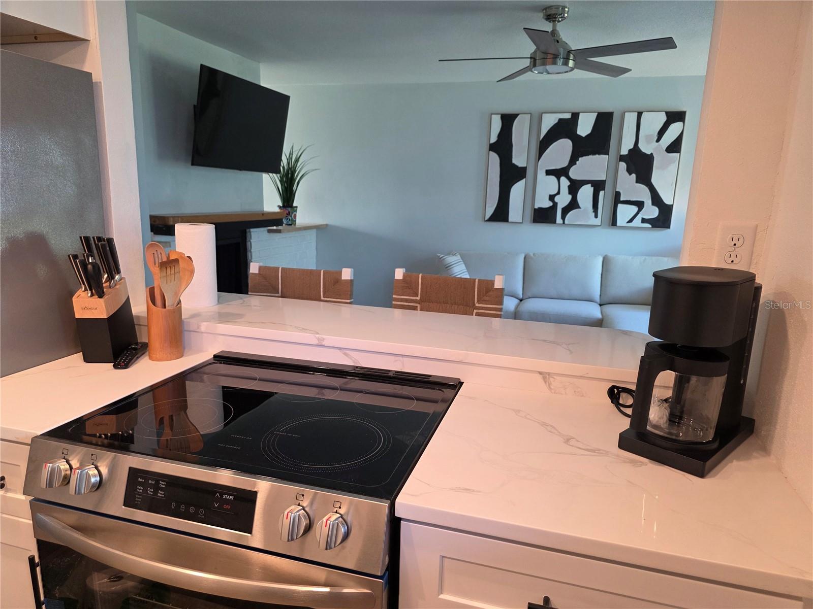 Image 14 of 36 For 1 Windrush Boulevard 25