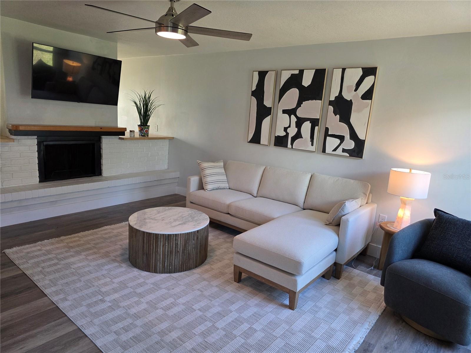 Image 7 of 36 For 1 Windrush Boulevard 25