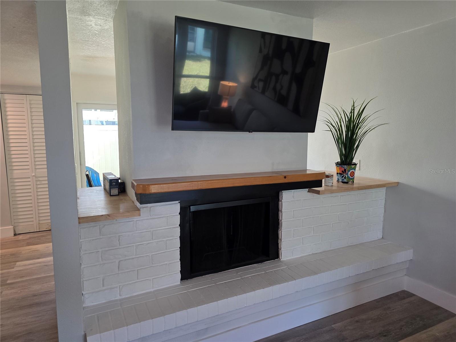 Image 9 of 36 For 1 Windrush Boulevard 25