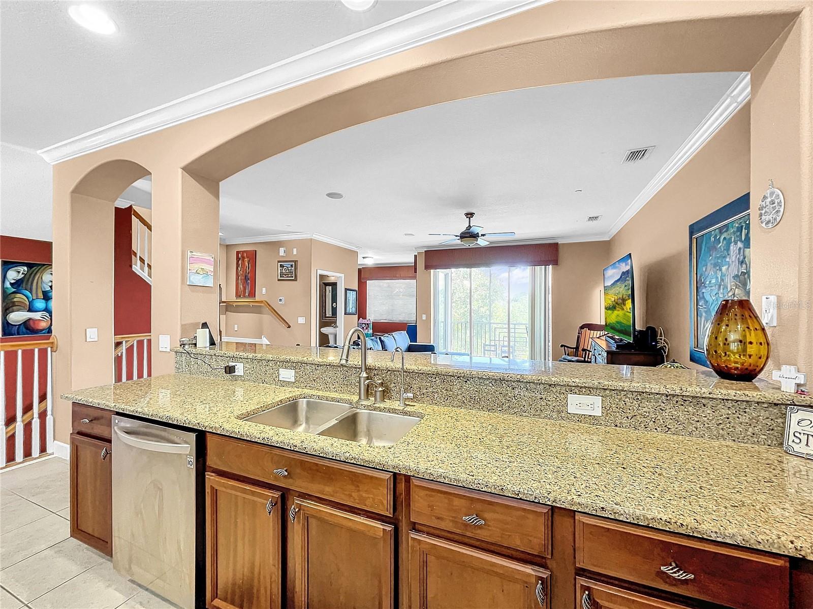 Listing photo id 11 for 7193 Islamorada Cir