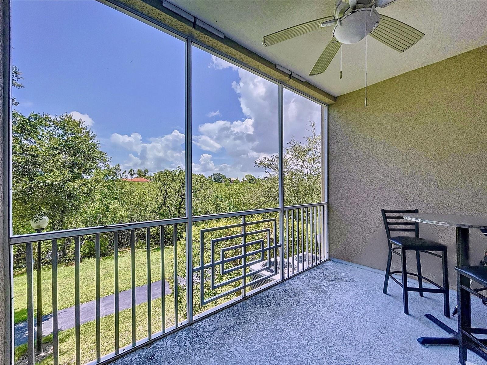 Listing photo id 2 for 7193 Islamorada Cir