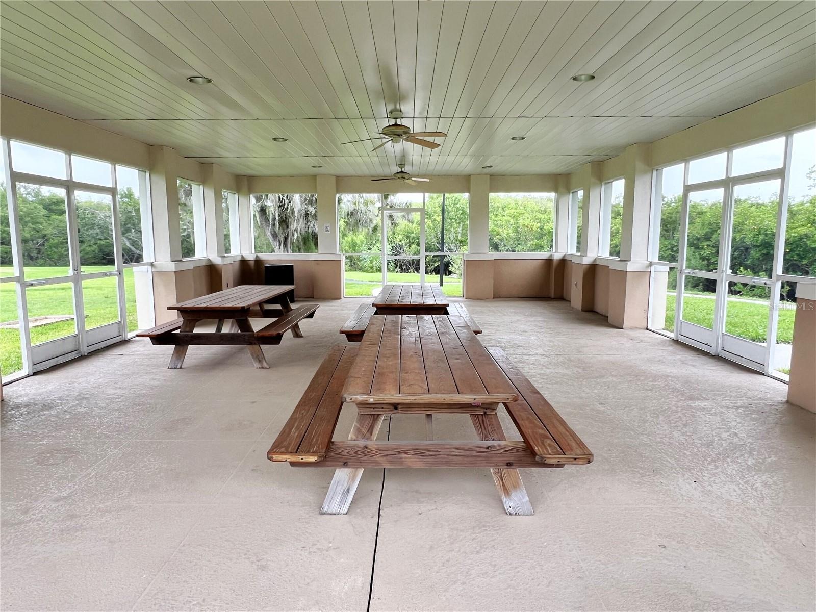 Listing photo id 56 for 7193 Islamorada Cir