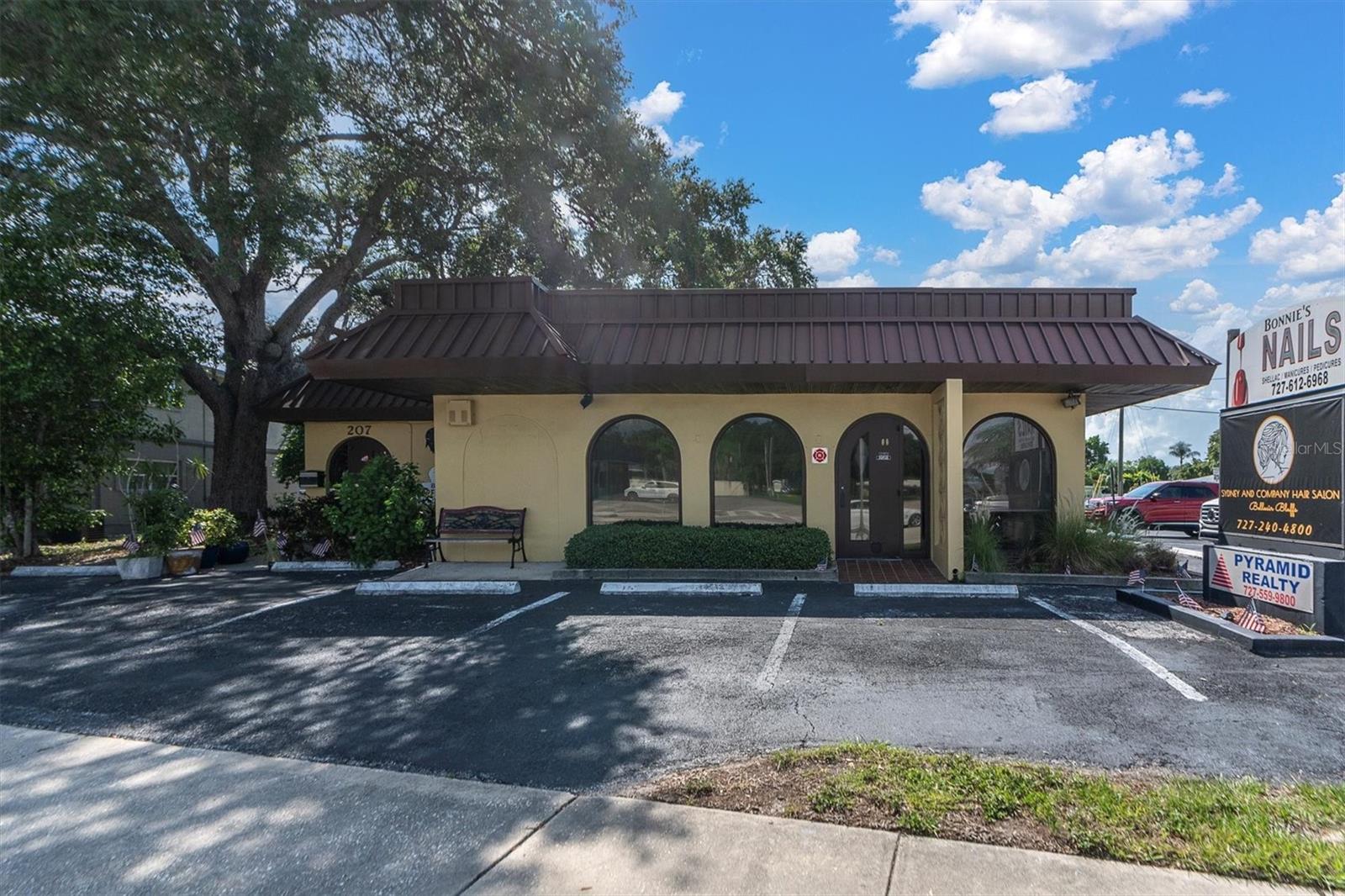 Details for 205 Indian Rocks Road N, BELLEAIR BLUFFS, FL 33770