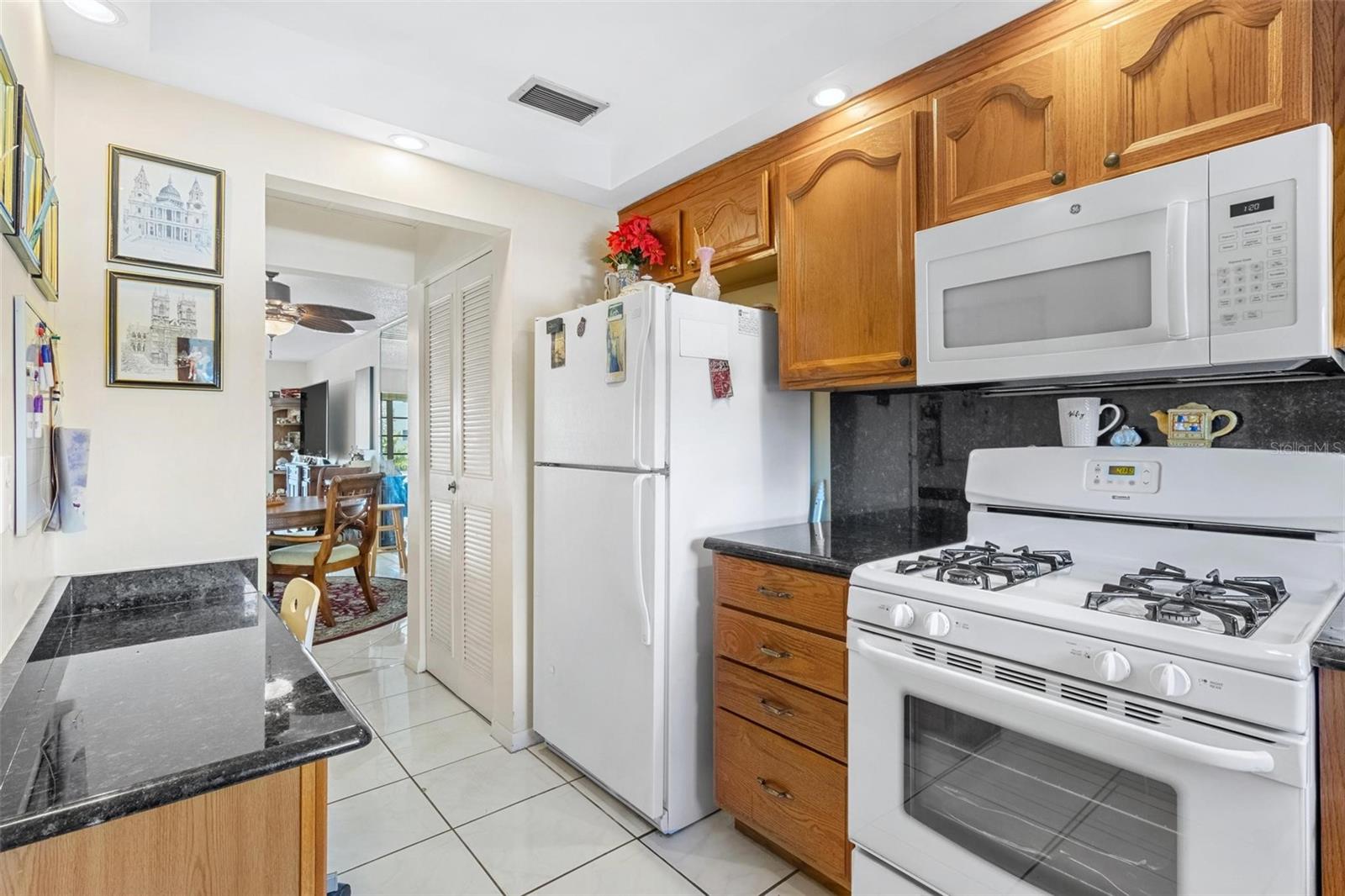 Image 13 of 41 For 3128 59th Street S 214