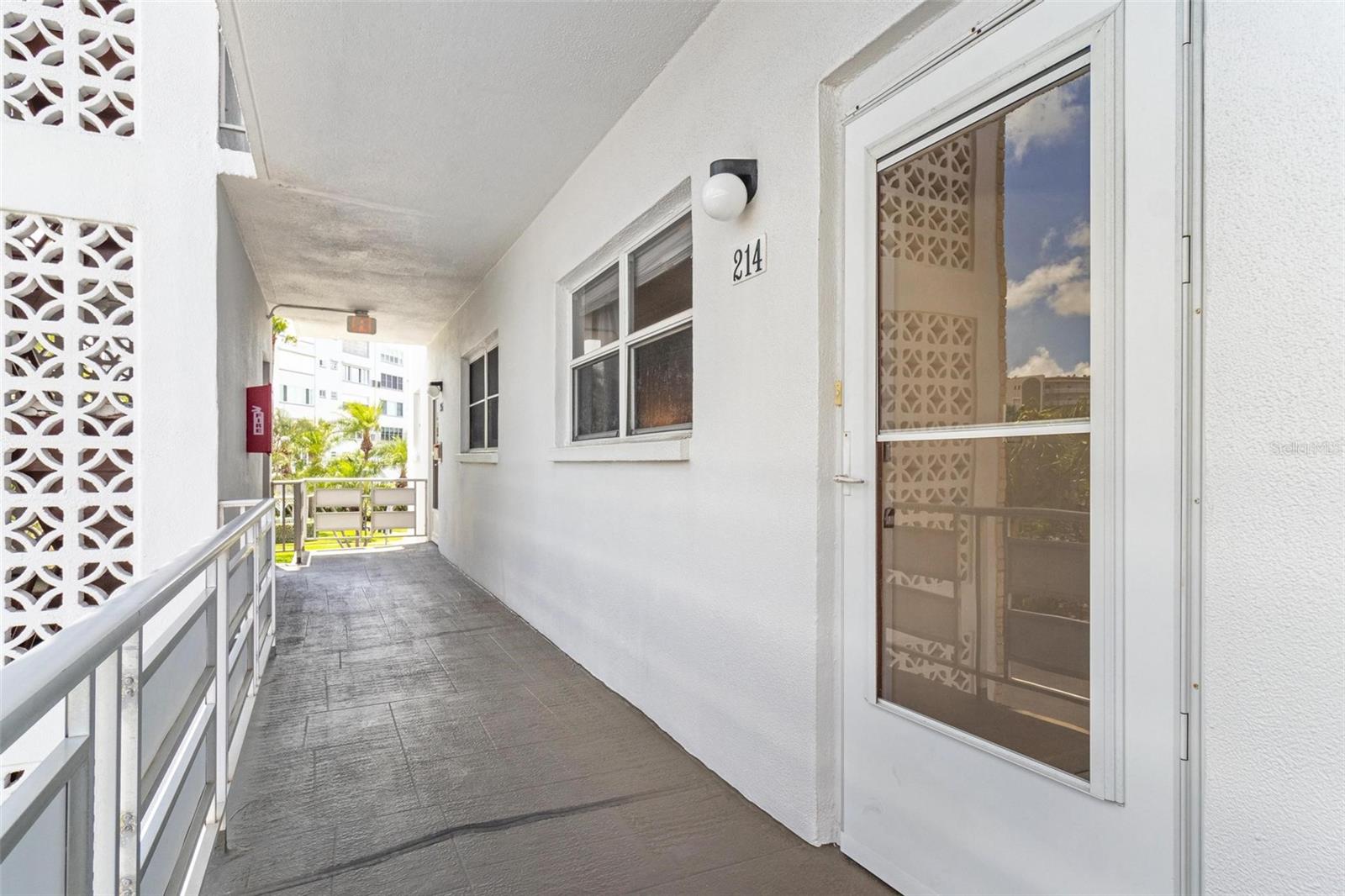 Image 3 of 41 For 3128 59th Street S 214