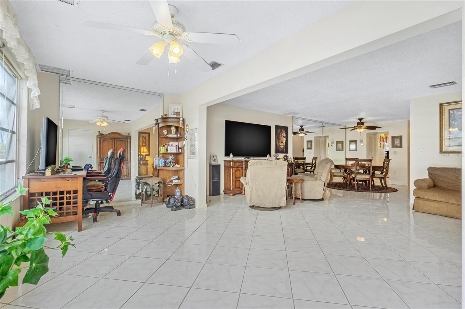 Image 6 of 41 For 3128 59th Street S 214