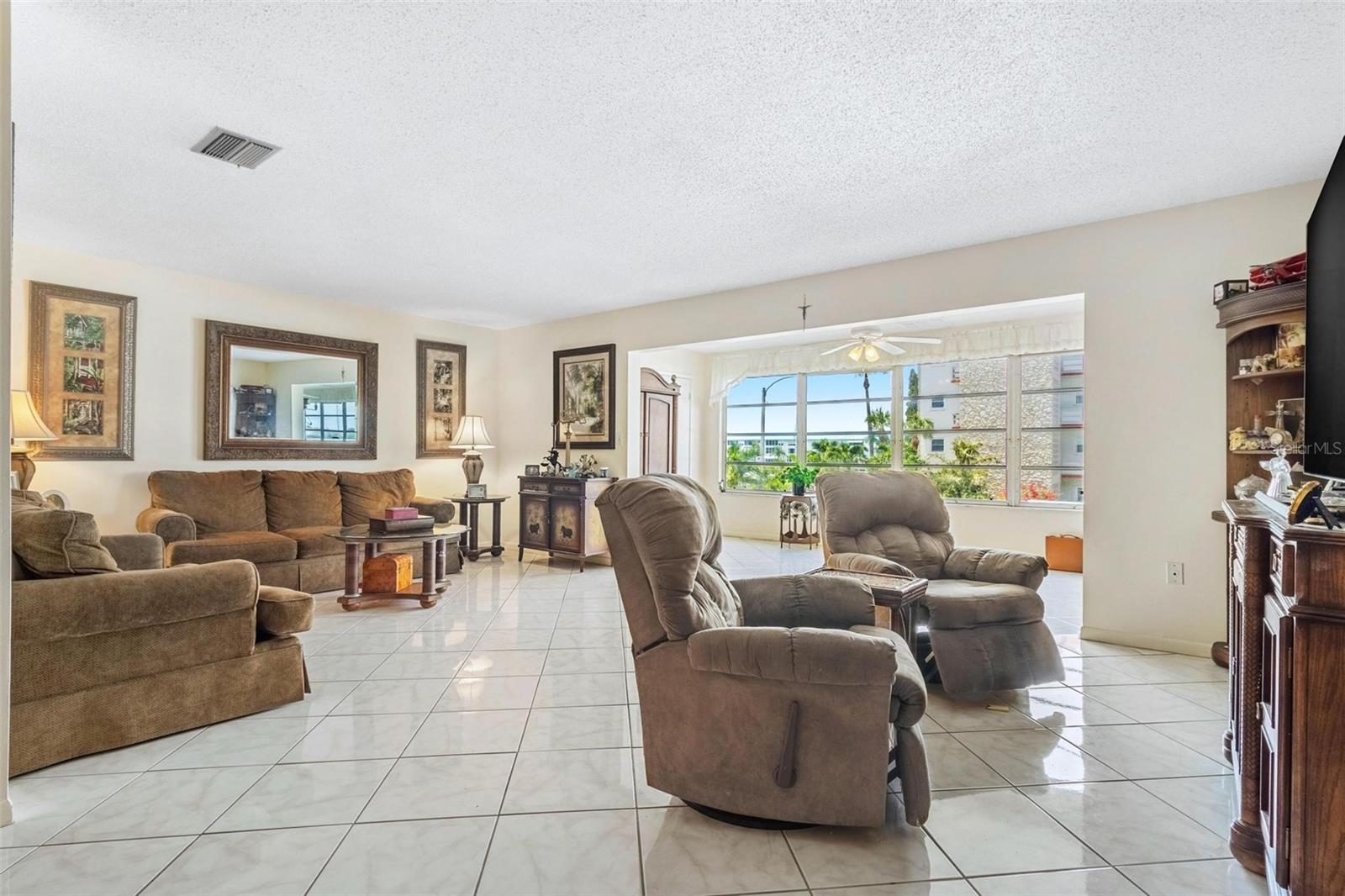 Image 9 of 41 For 3128 59th Street S 214
