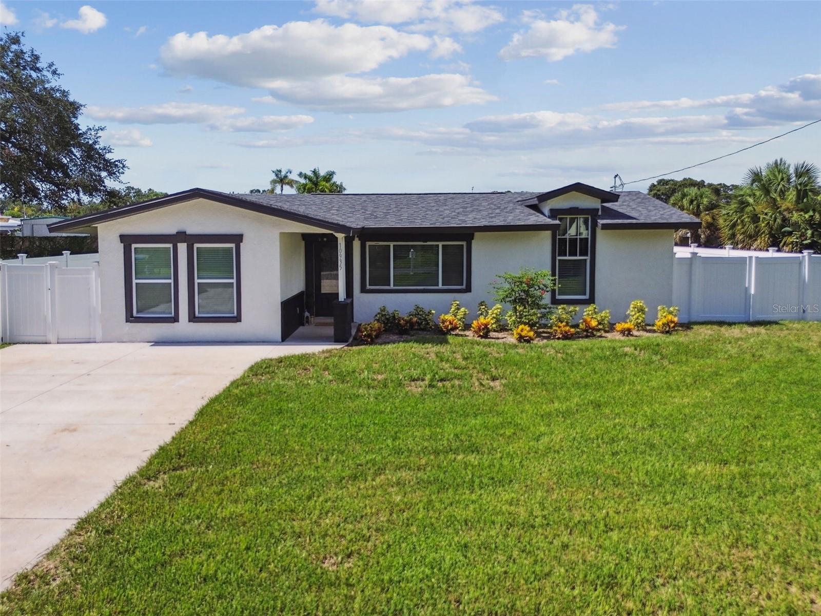 Details for 10935 Oakdale Terrace, SEMINOLE, FL 33772