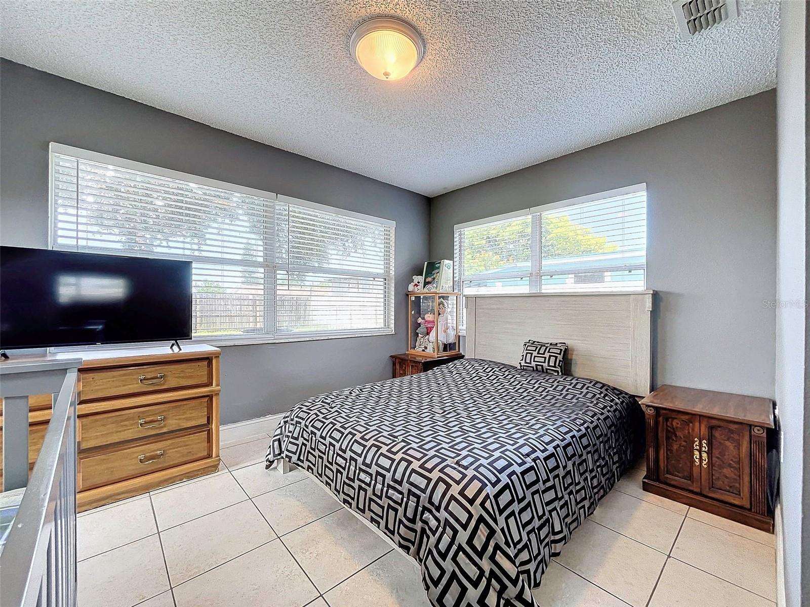 Listing photo id 17 for 8624 Paxton Drive