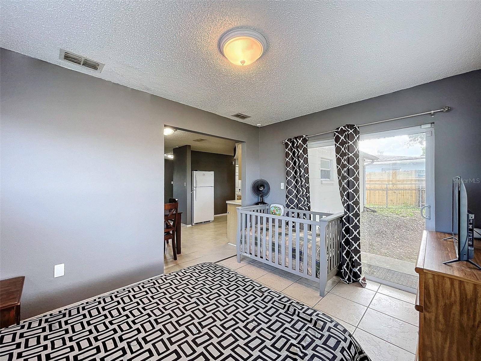 Listing photo id 19 for 8624 Paxton Drive