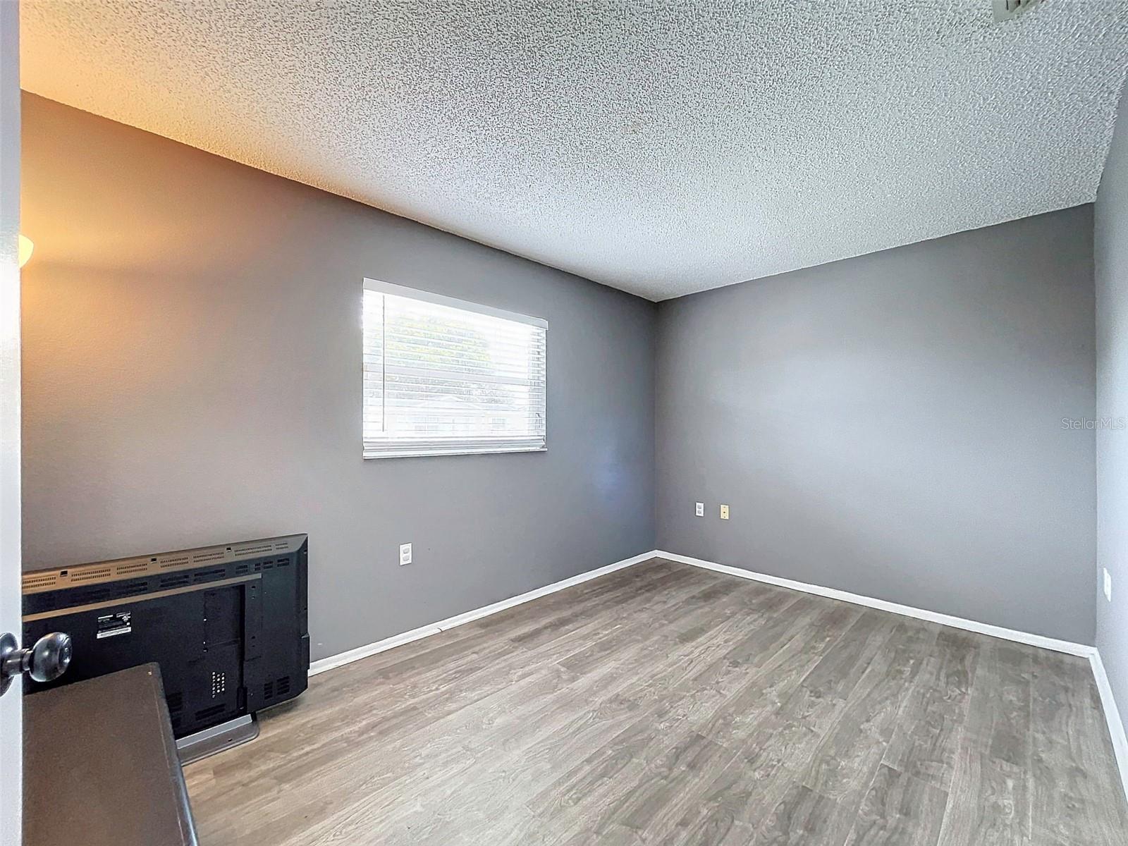 Listing photo id 29 for 8624 Paxton Drive