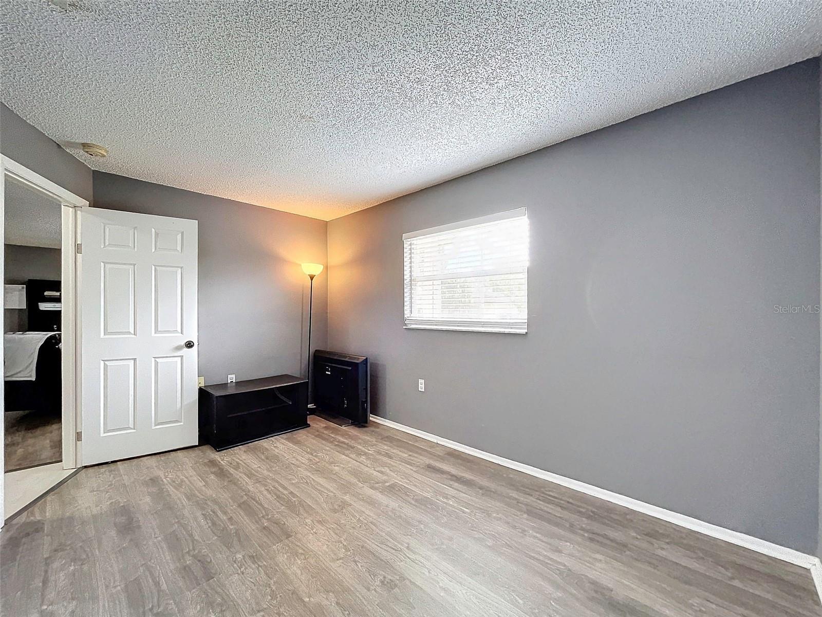 Listing photo id 30 for 8624 Paxton Drive