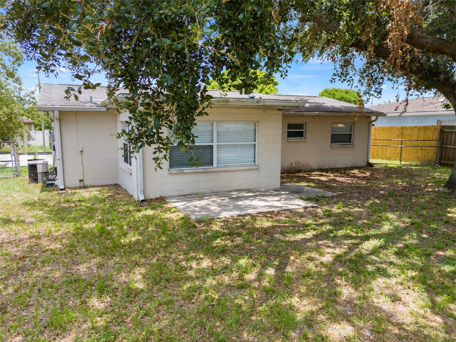 Listing photo id 36 for 8624 Paxton Drive