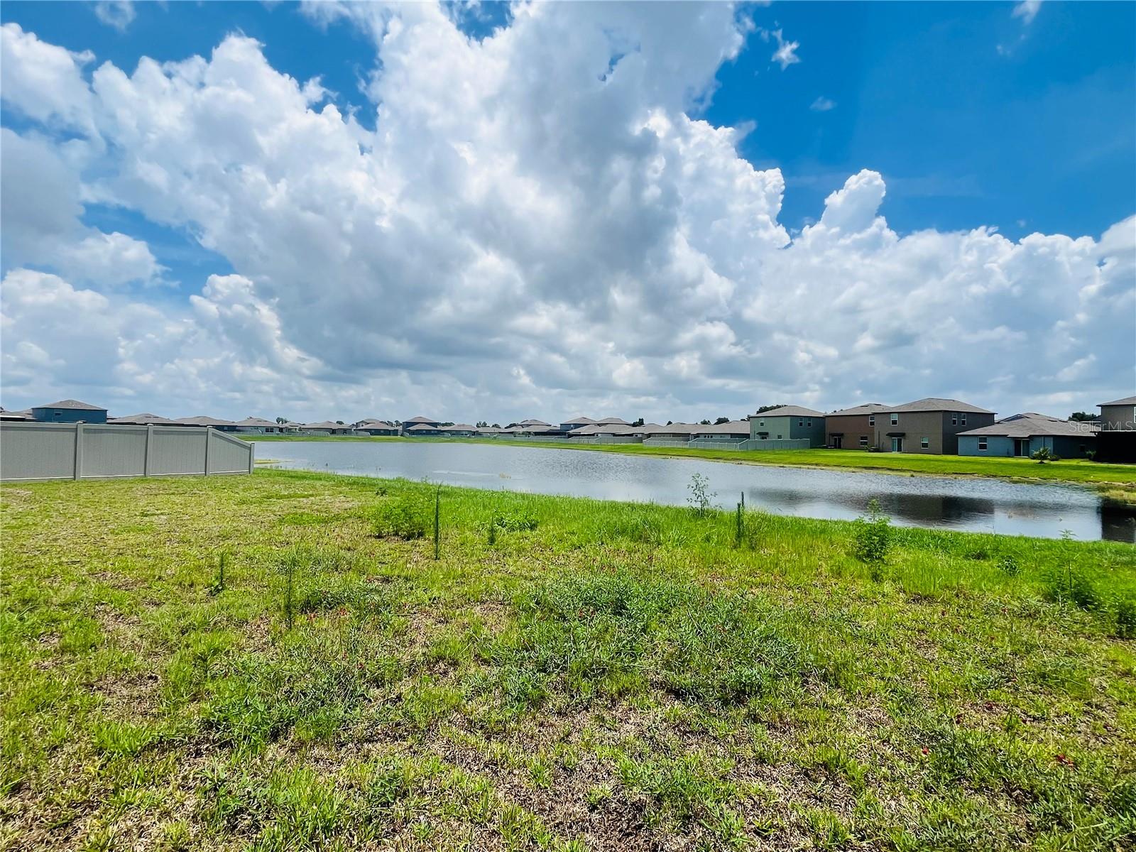 Listing photo id 7 for 3180 Oyster Cove Street