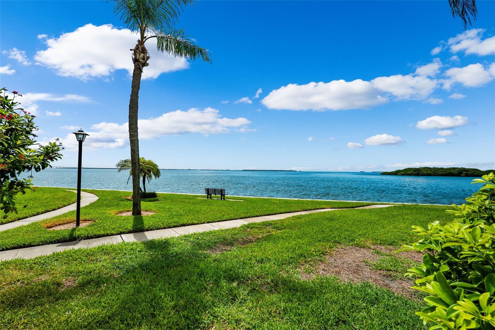 Image 20 of 62 For 138 1st Street E 302