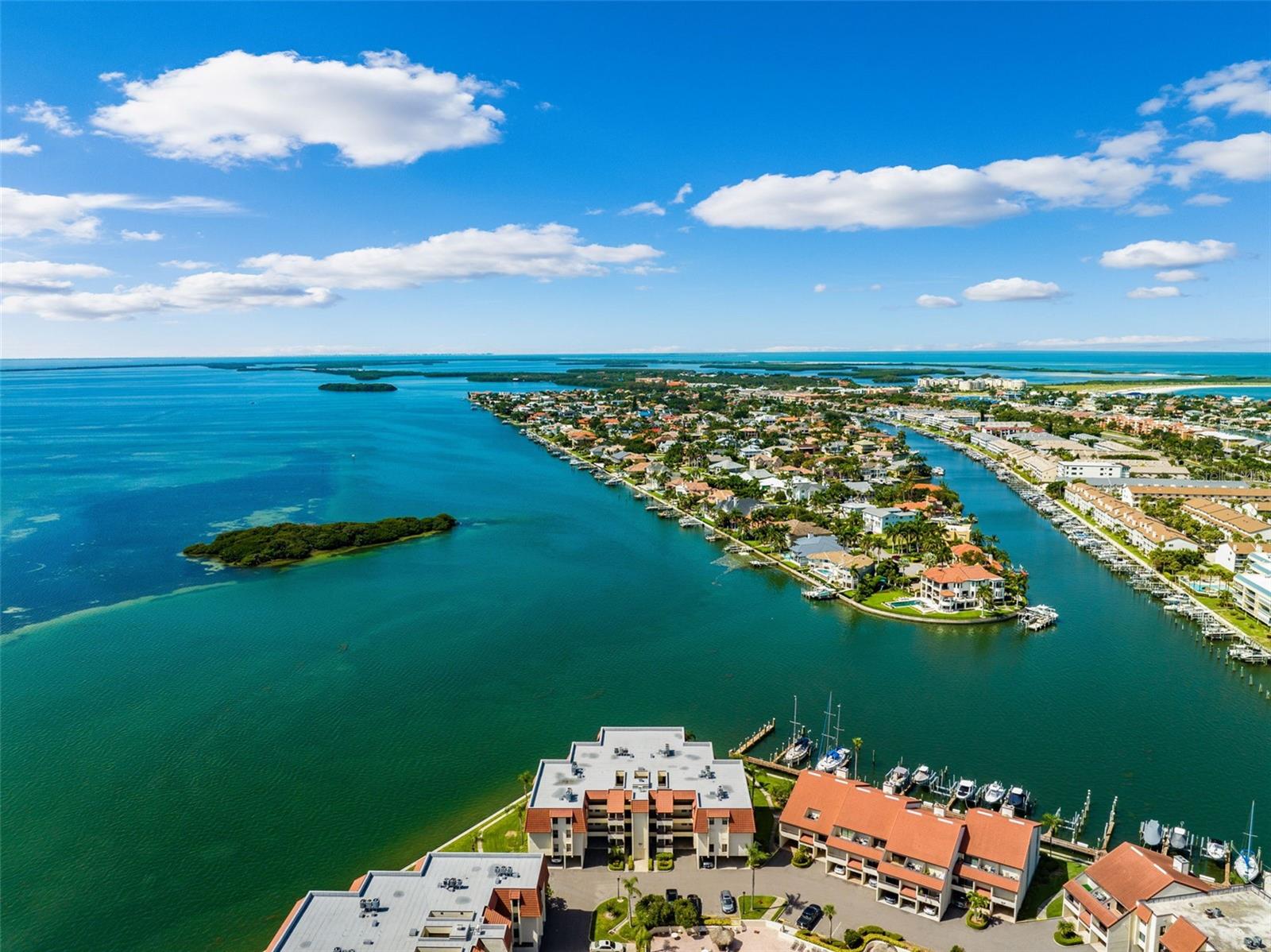 Image 36 of 62 For 138 1st Street E 302