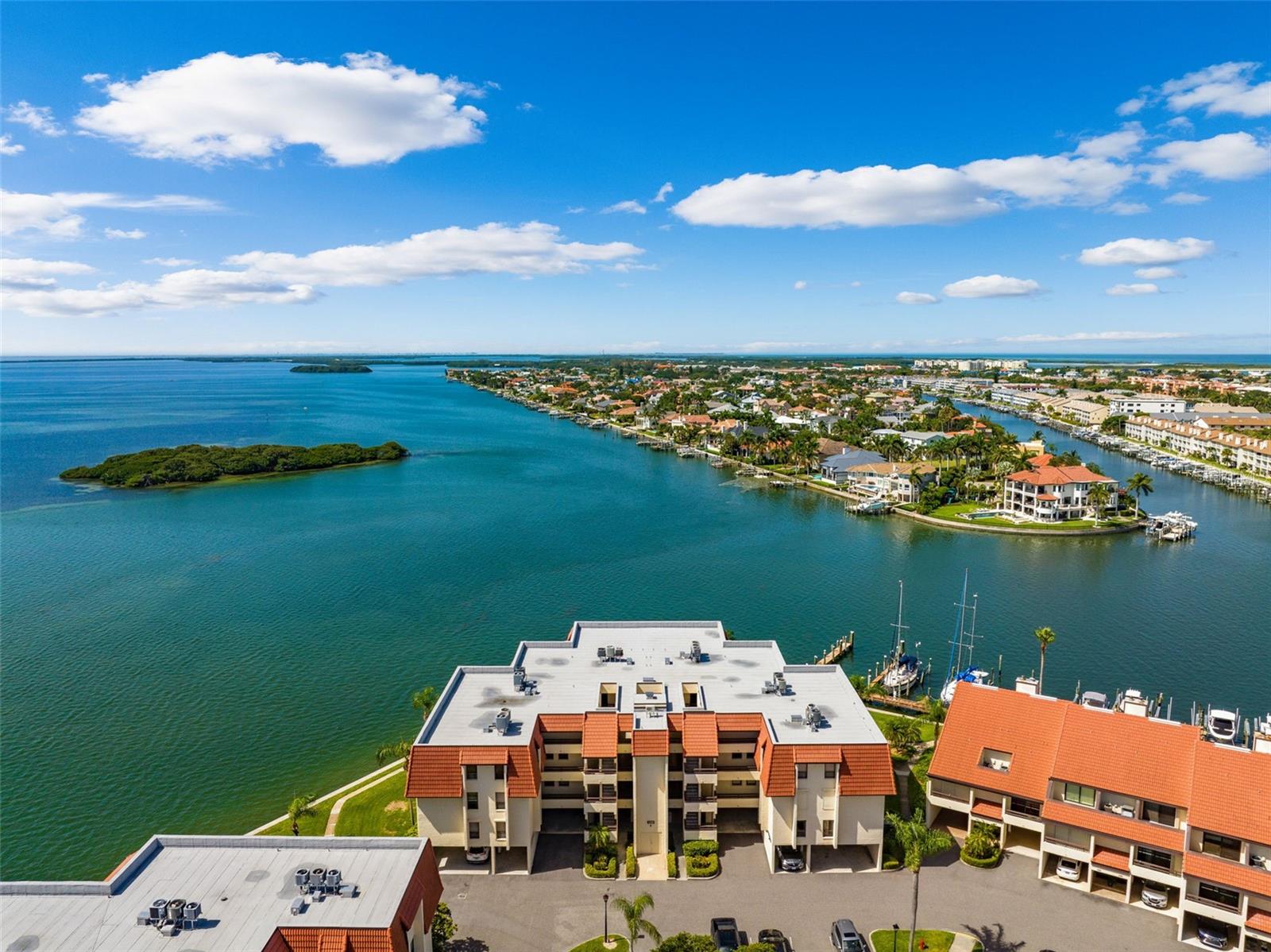 Image 41 of 62 For 138 1st Street E 302