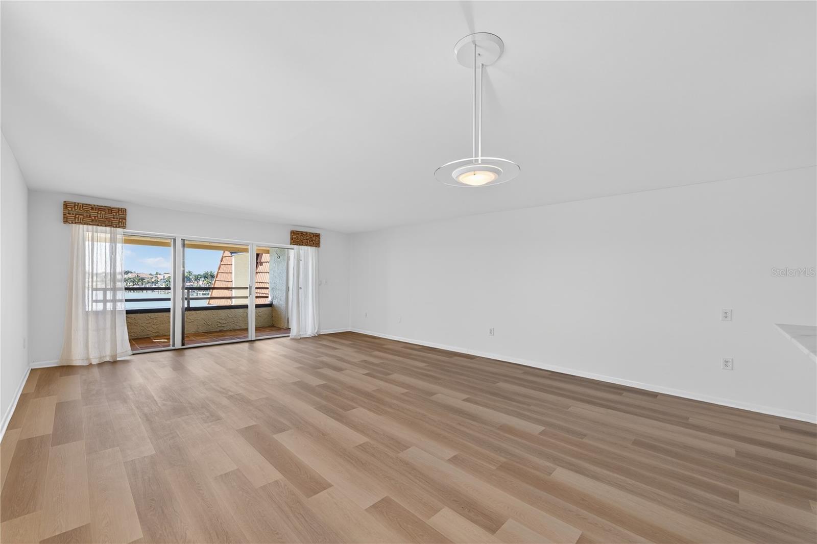 Image 43 of 62 For 138 1st Street E 302