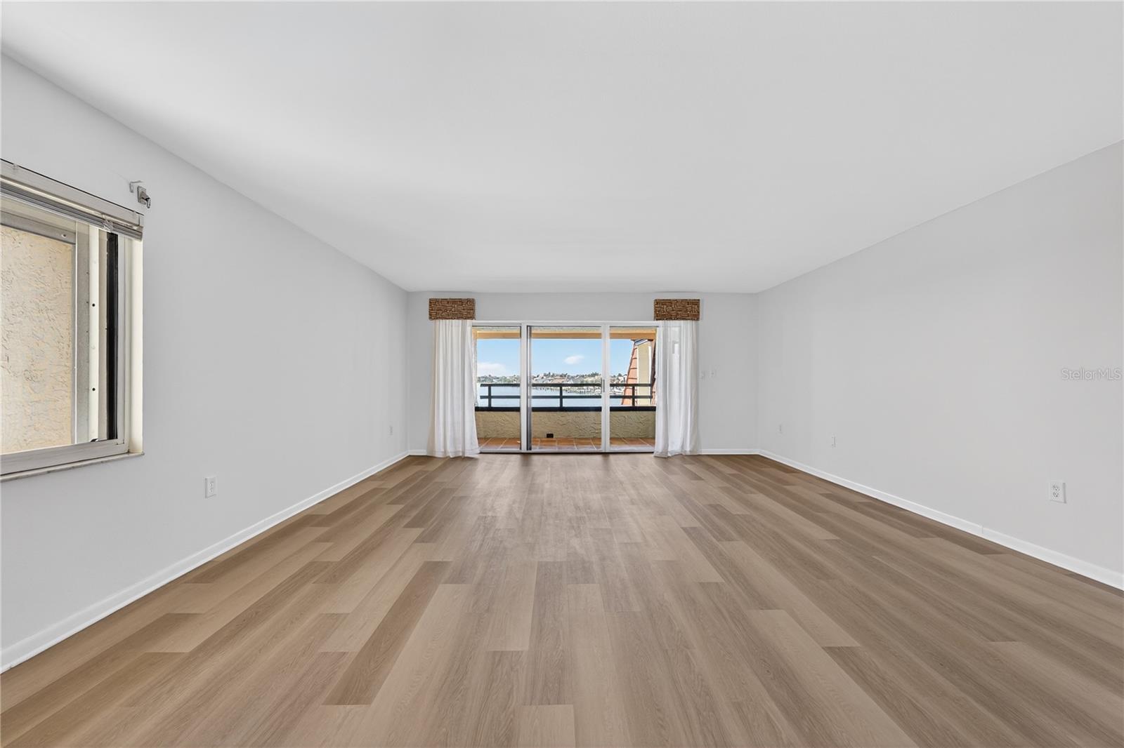 Image 48 of 62 For 138 1st Street E 302