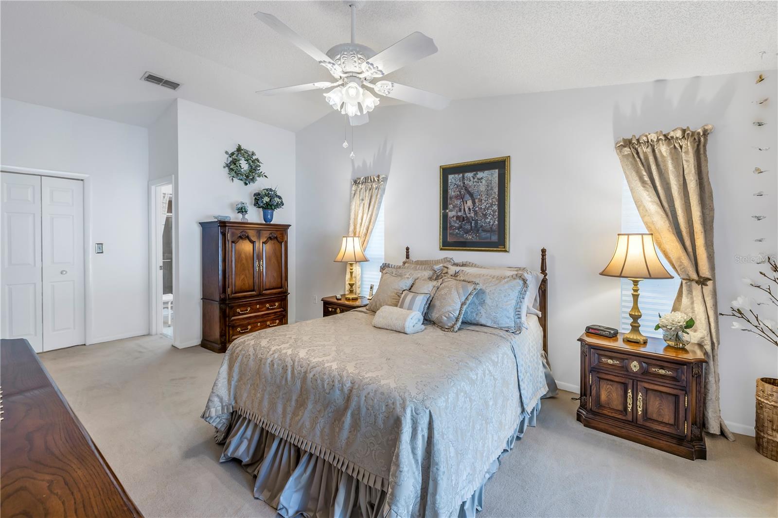 Listing photo id 13 for 11036 Tradewinds Boulevard