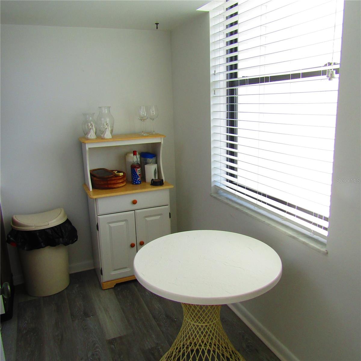 Image 7 of 39 For 1430 Gulf Boulevard 404