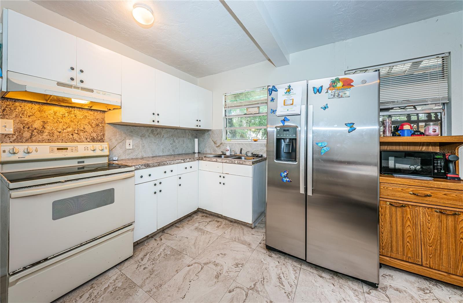 Listing photo id 2 for 1384 Madison Avenue