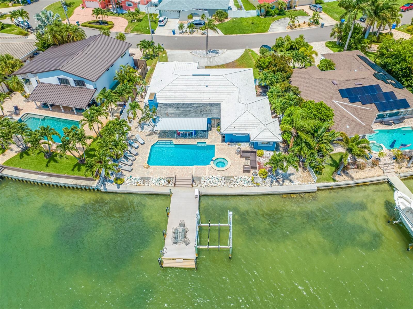 Details for 10038 Yacht Club Drive, TREASURE ISLAND, FL 33706