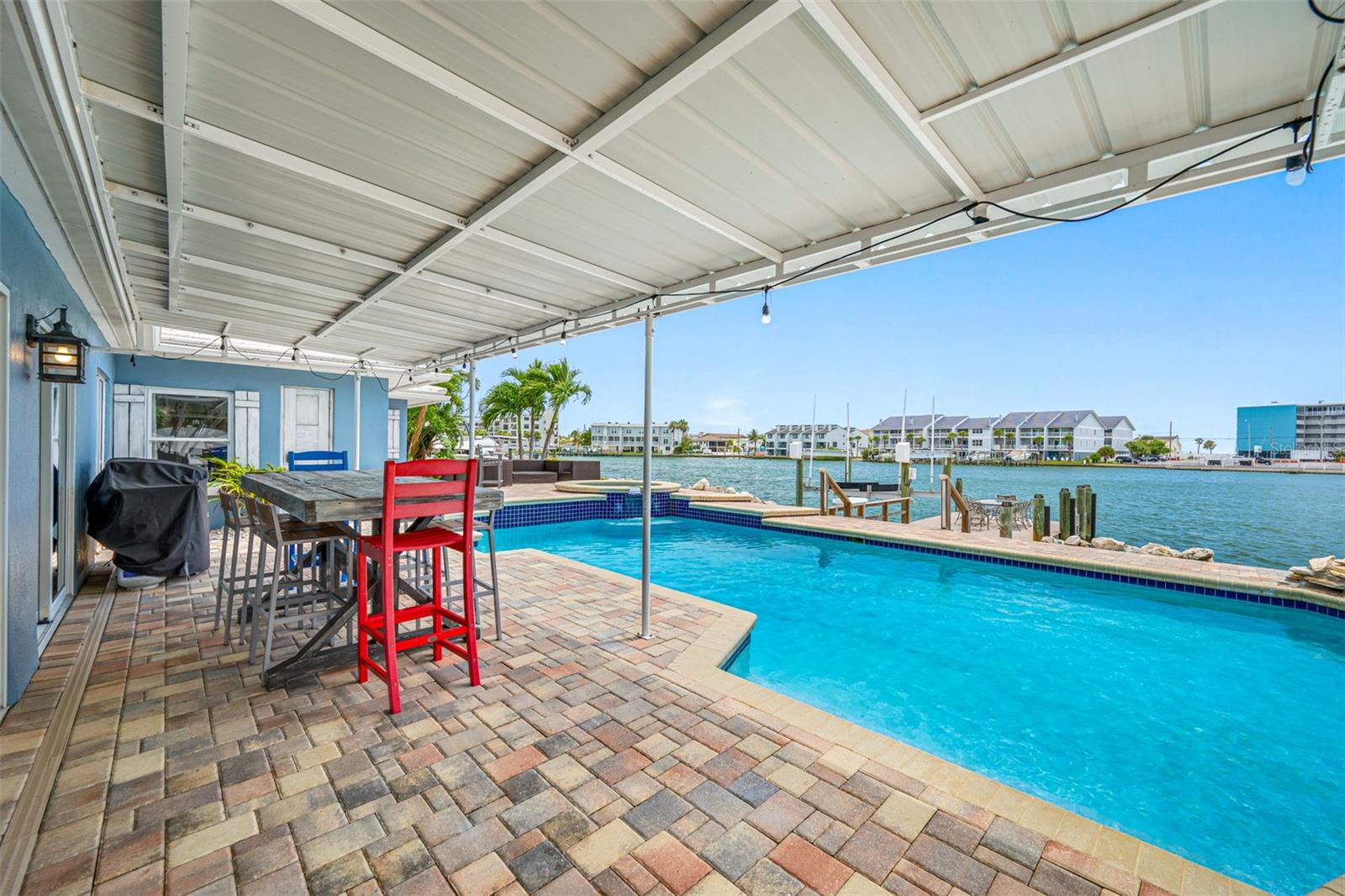 Listing photo id 51 for 10038 Yacht Club Drive