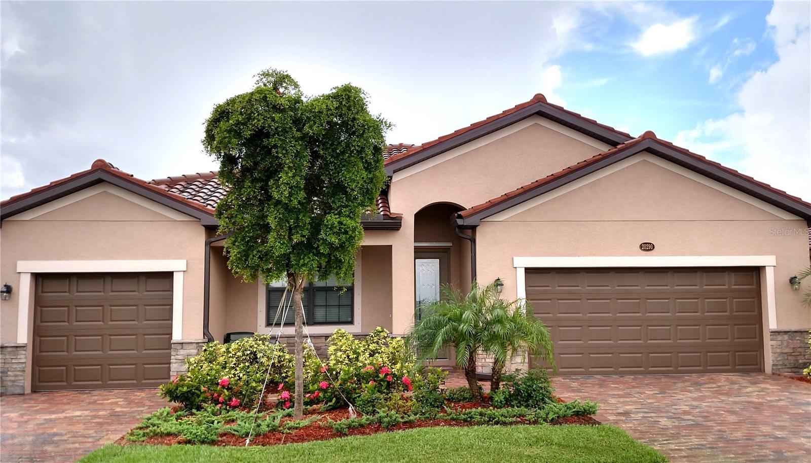 Details for 20290 Granlago Drive, VENICE, FL 34293