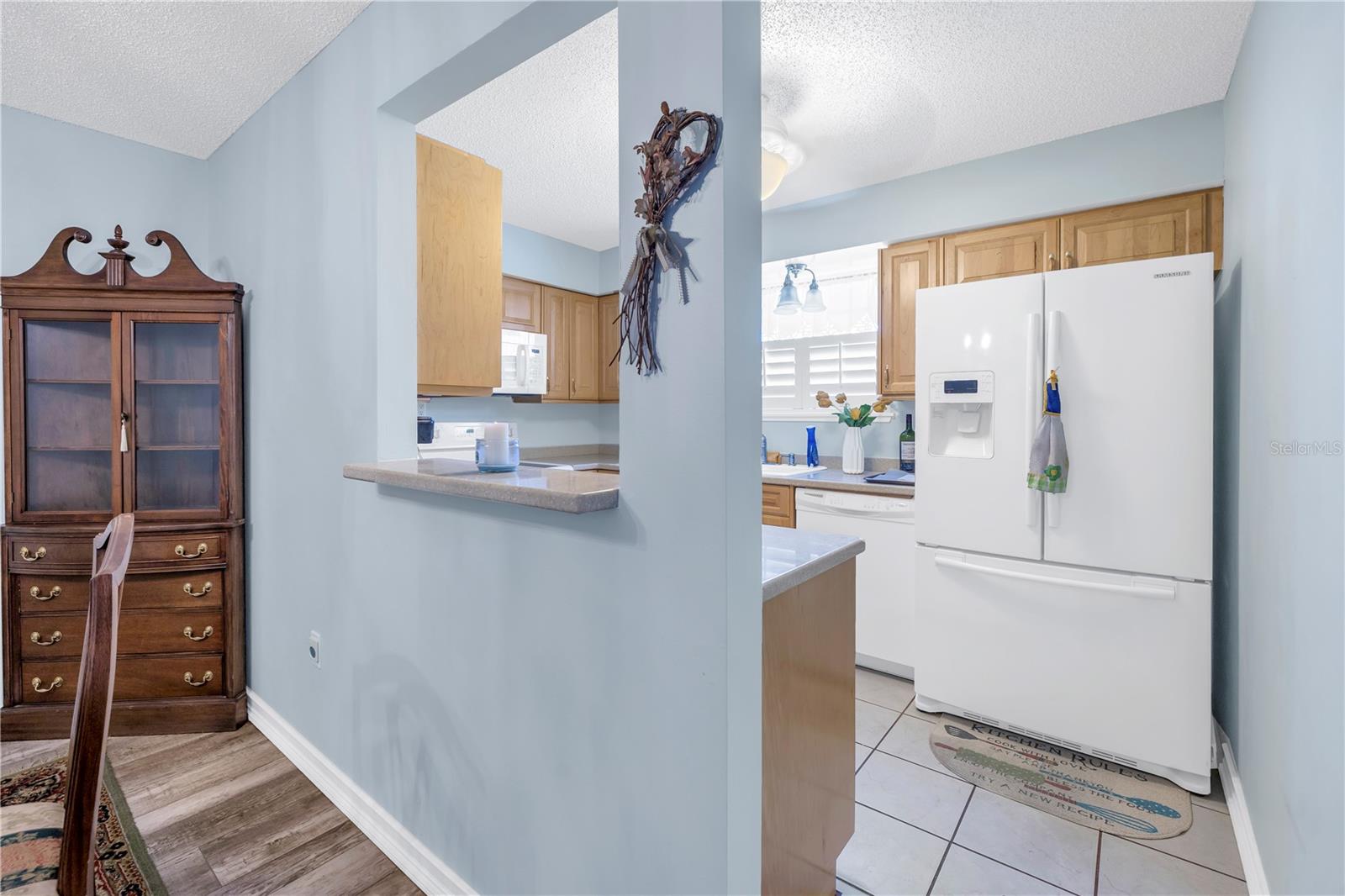 Listing photo id 11 for 4115 34th Way S 195