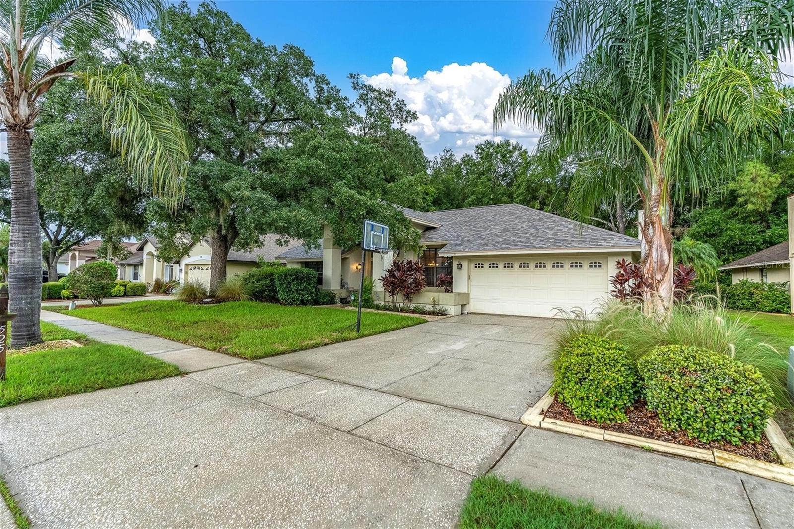 Details for 525 Waterford Circle W, TARPON SPRINGS, FL 34688