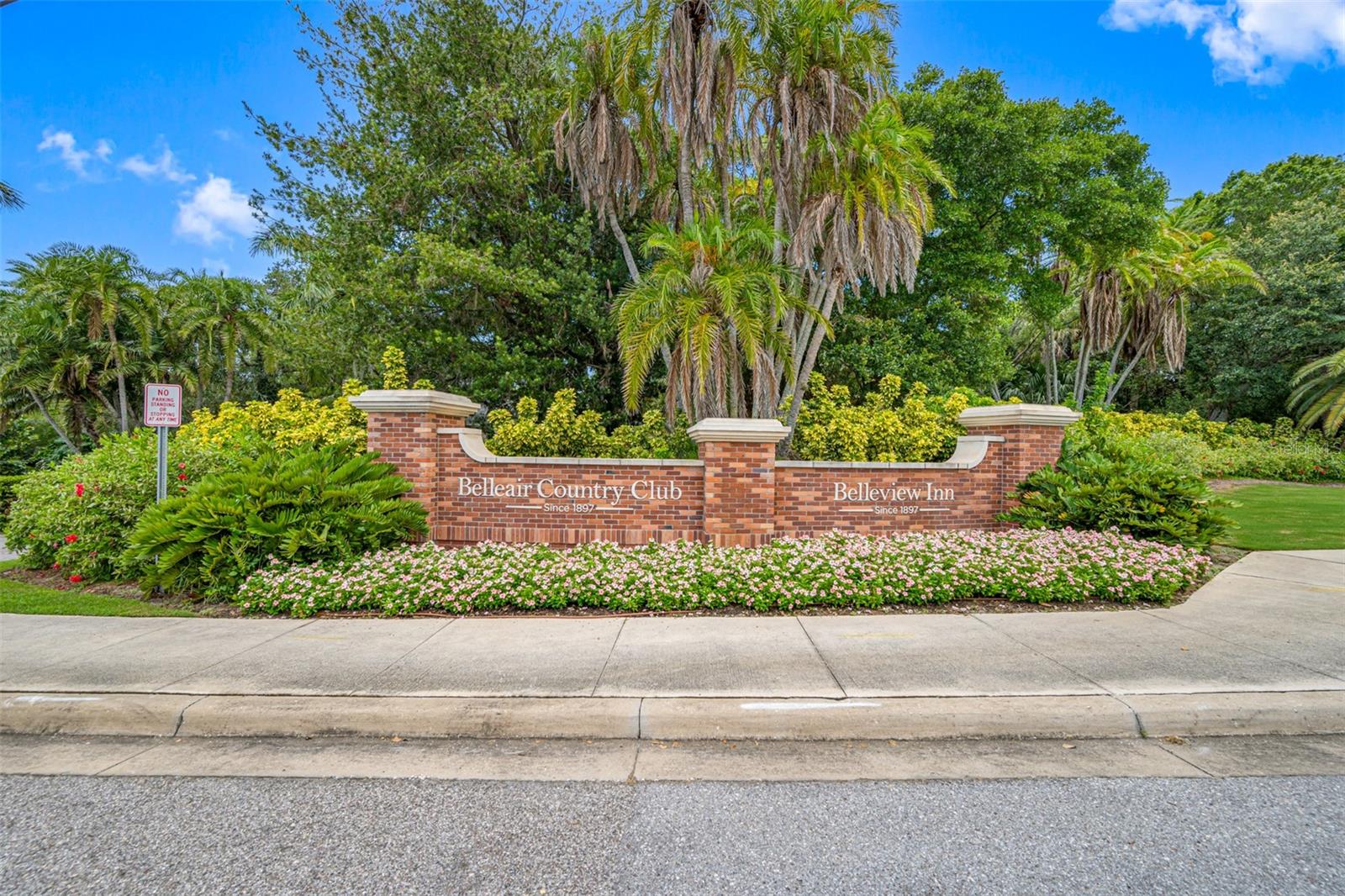 Listing photo id 0 for 6 Hibiscus Lane