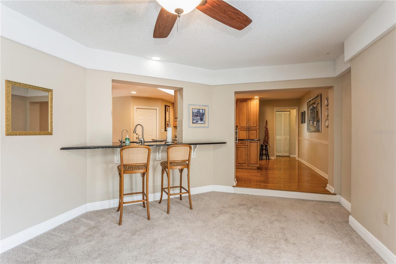 Listing photo id 17 for 11806 96th Place