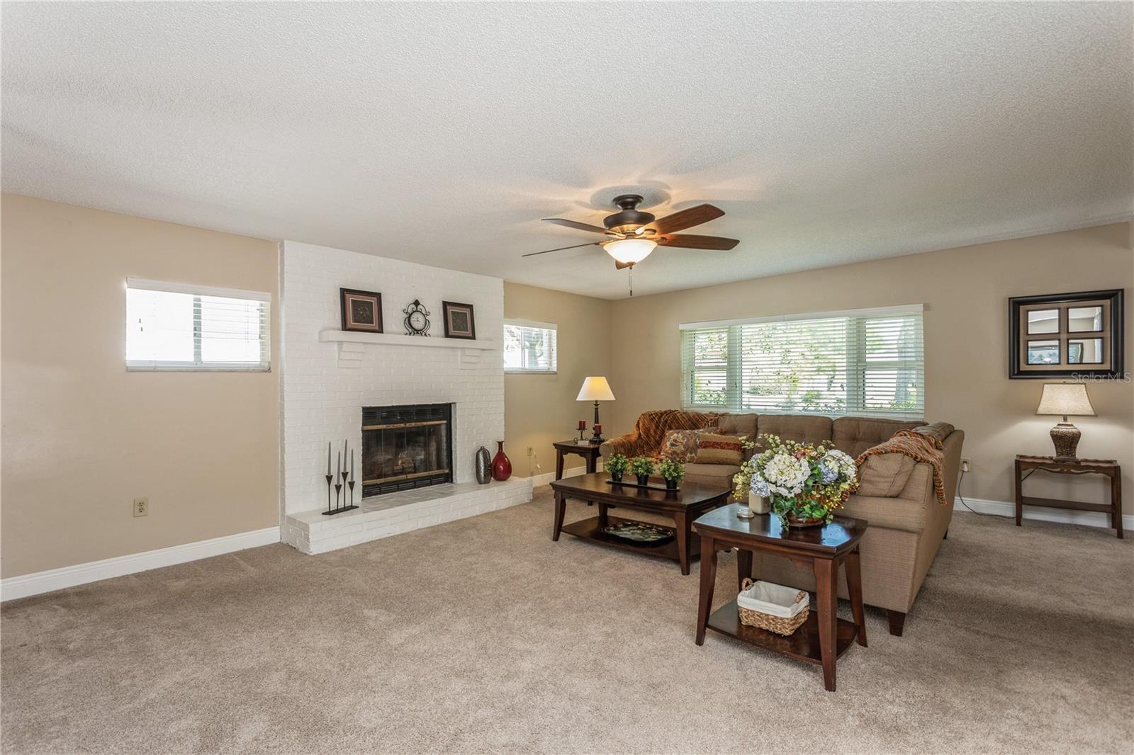 Listing photo id 20 for 11806 96th Place