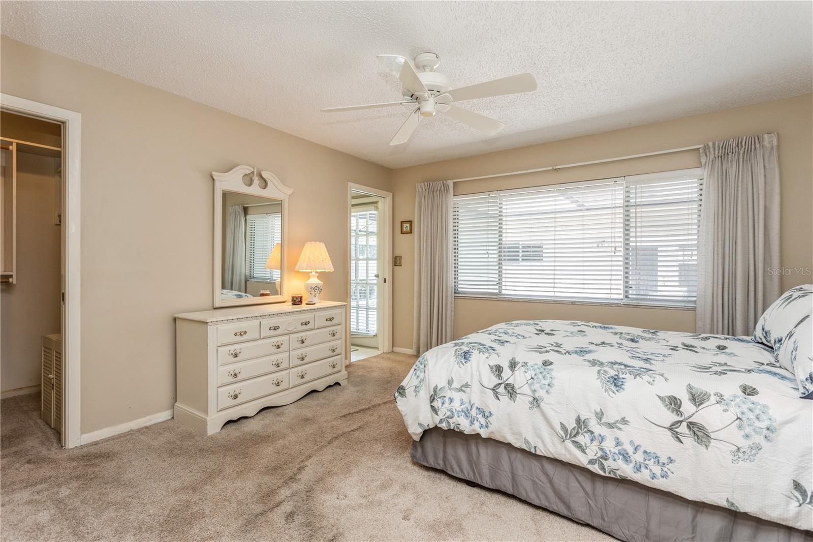 Listing photo id 22 for 11806 96th Place