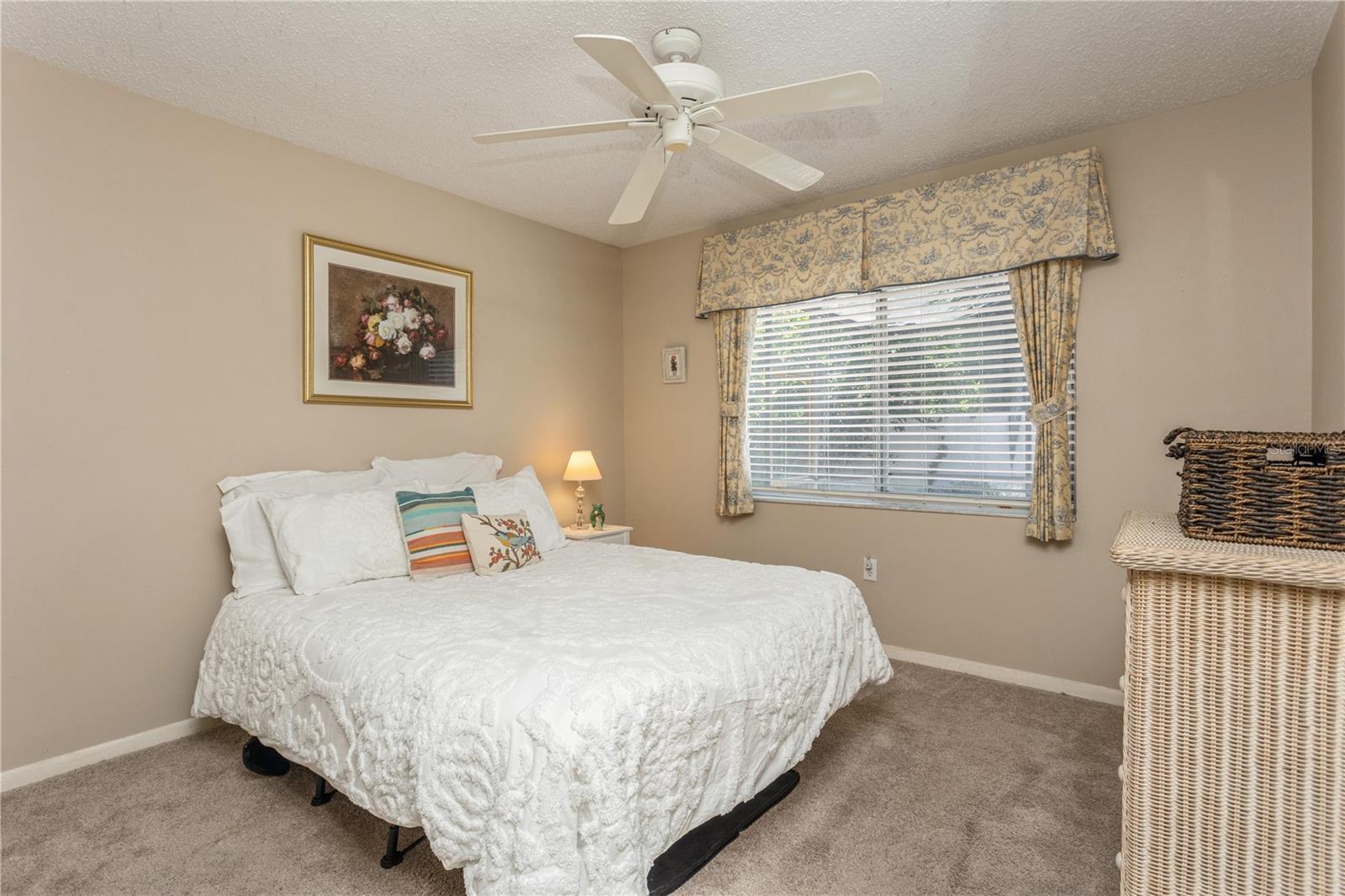 Listing photo id 26 for 11806 96th Place