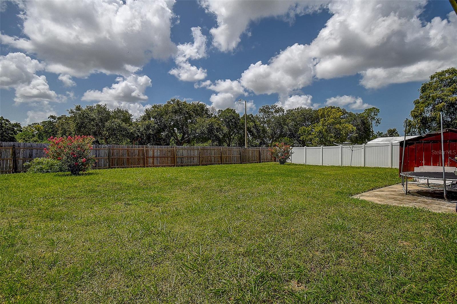 Listing photo id 26 for 7212 118th Terrace