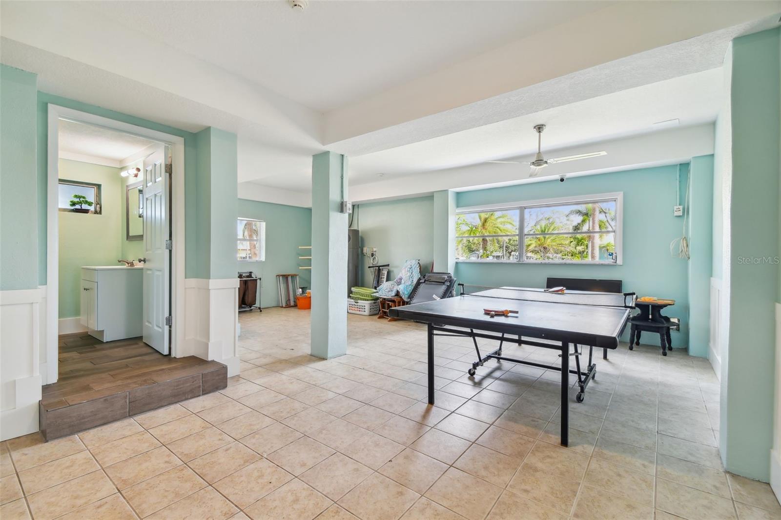 Listing photo id 49 for 644 Bayshore Drive