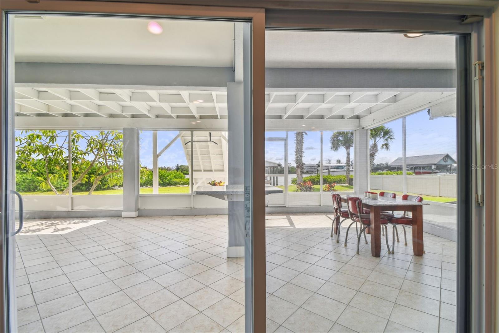 Listing photo id 63 for 644 Bayshore Drive