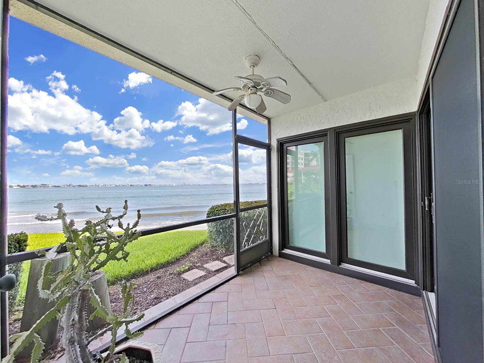 Image 18 of 32 For 6177 Sun Boulevard 108